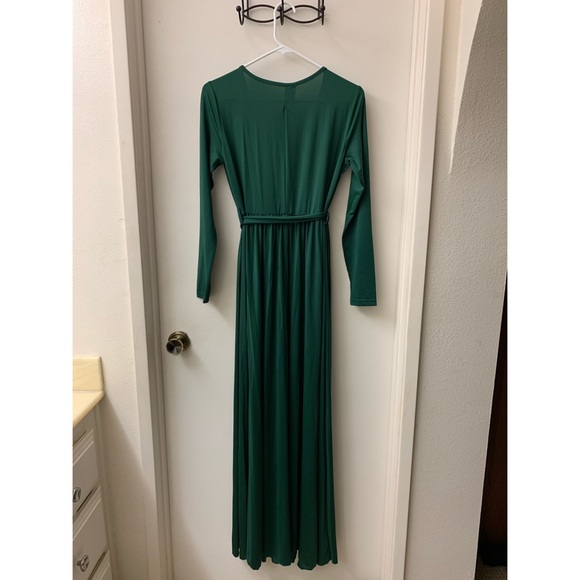 Emerald green maxi wrap dress 💚 - Picture 2 of 2